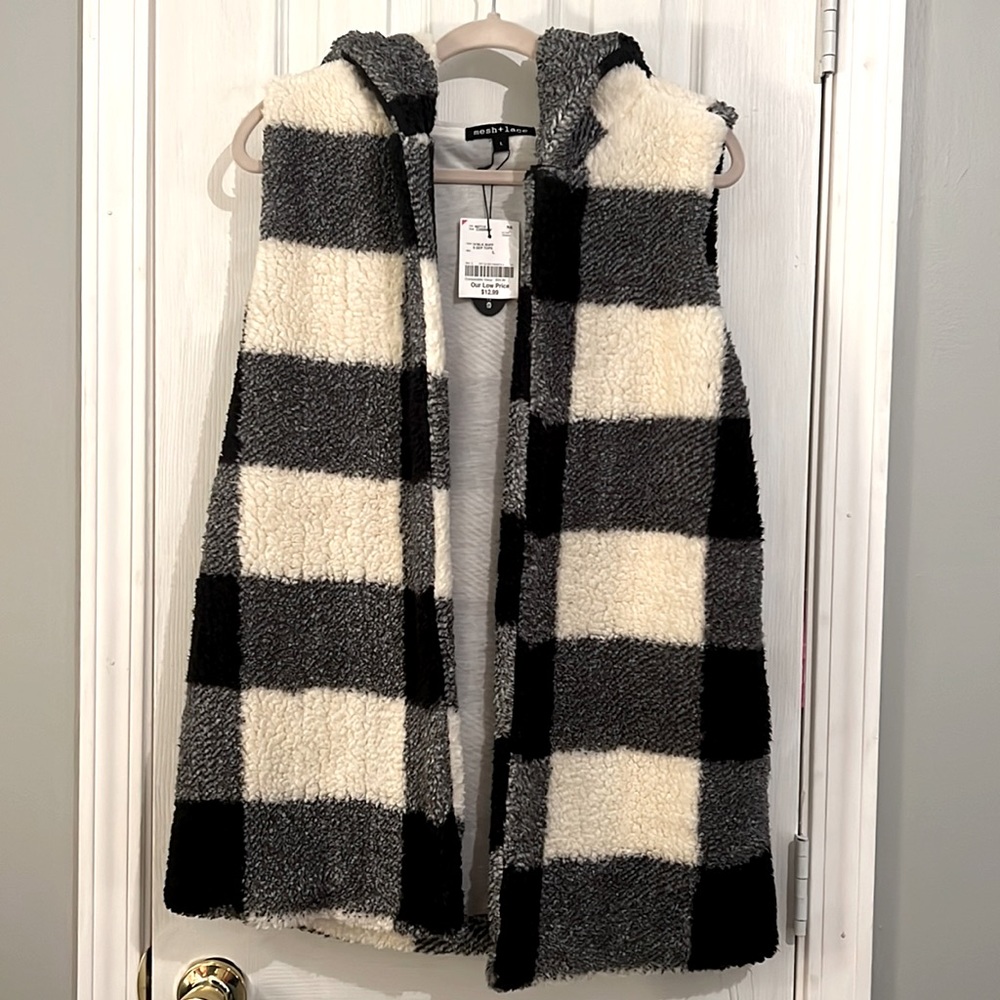 Sherpa Vest - Black & White Gingham Sherpa Vest with Hoodie (Large)
